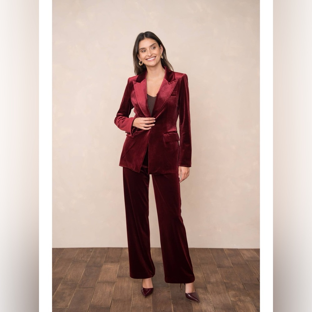 One button fitted jacket Burgundy Velvet Women’s blazer size small